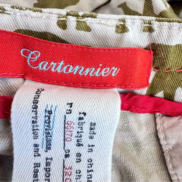 Anthropologie Cartonnier Green Finchley Elephant Print Safari Cuffed Shorts 6 - Picture 6 of 7